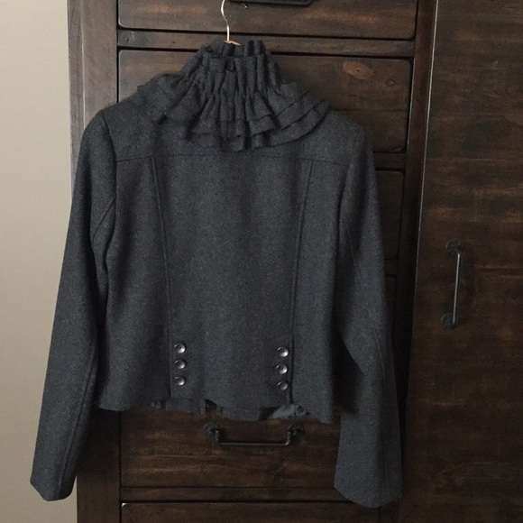 Hinge Ruffled Blazer - Picture 2 of 5